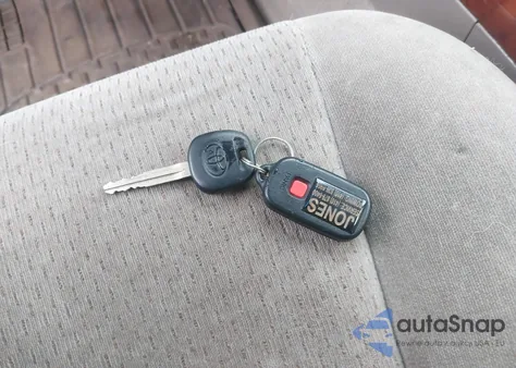 2002 Toyota Camry Xle из США, поврежденный, VIN 4T1BE32KX2U038000